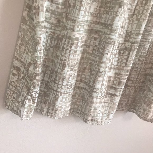 CHICO'S Printed Round Neck Sleeveless Top Size 3=US/16 - Picture 2 of 4